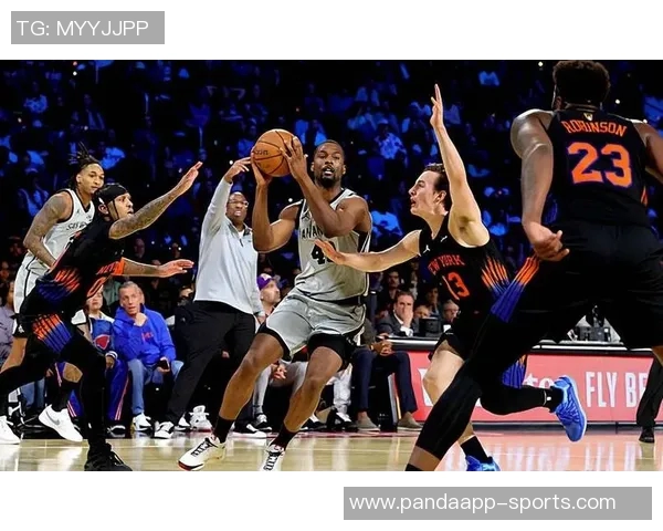 福克斯关键时刻统治全场巴恩斯创赛季新高展现无莫熊实力